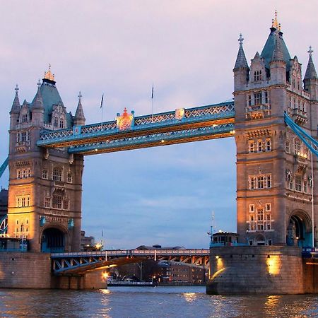 Accommodation Plus London Exterior photo