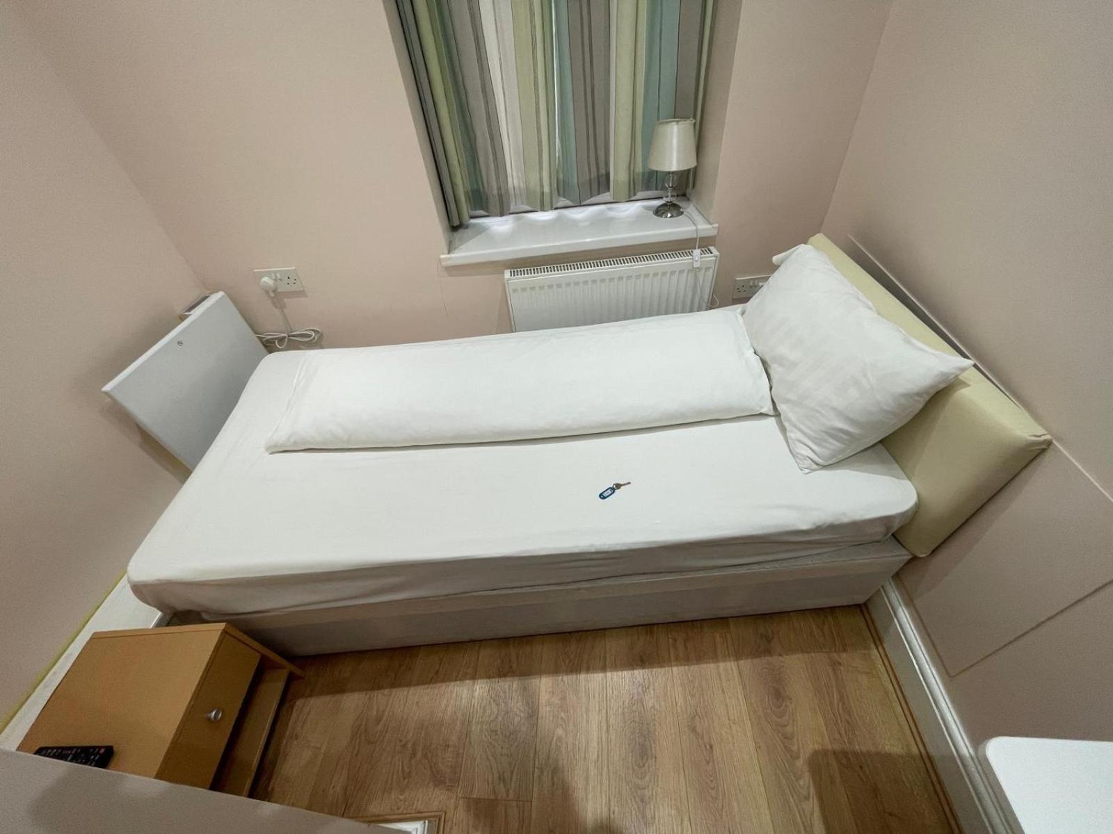 Accommodation Plus London Exterior photo